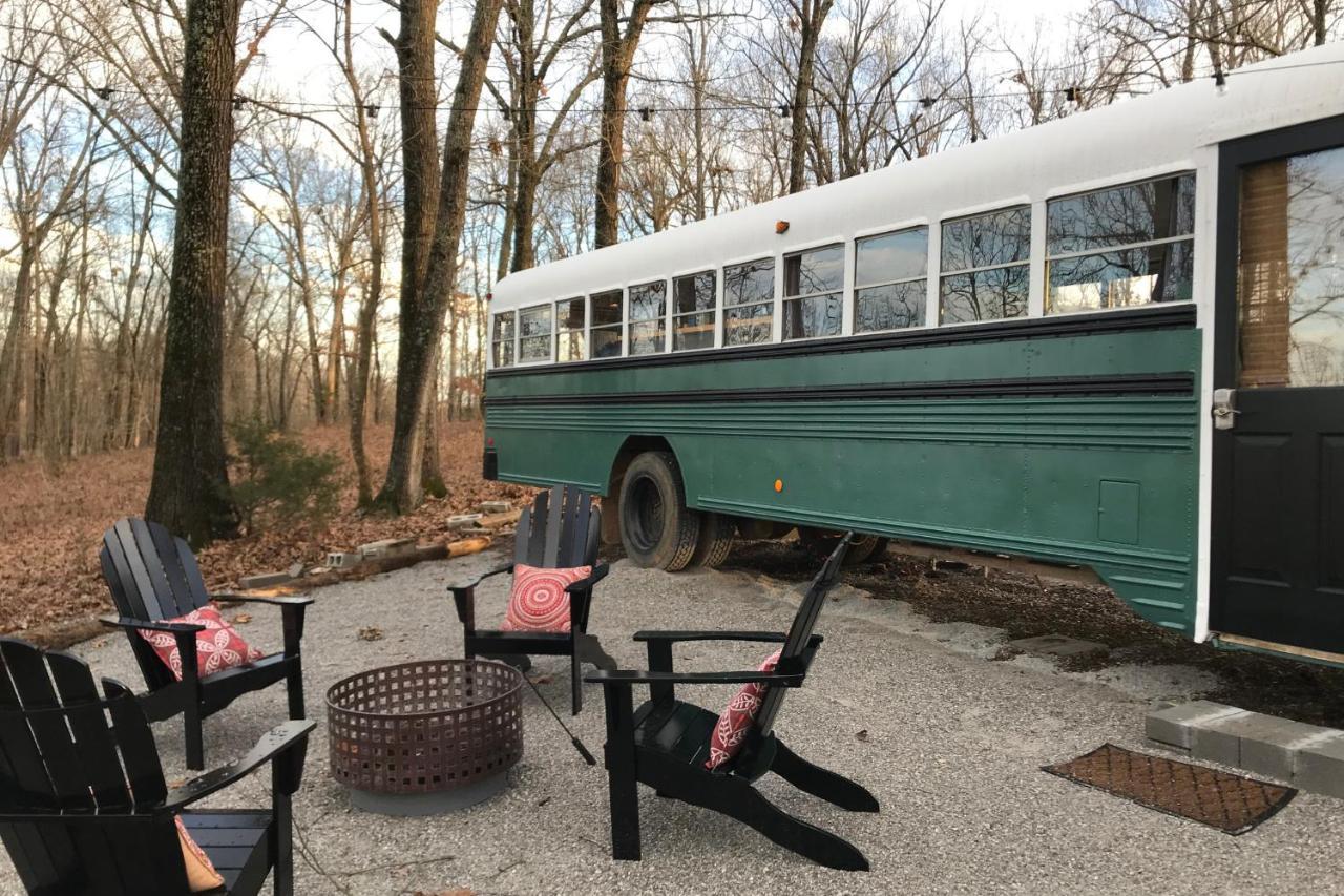 Hôtel "Skoolie"- The Emerald Gypsy - School Bus Conversion à Mountain View Extérieur photo